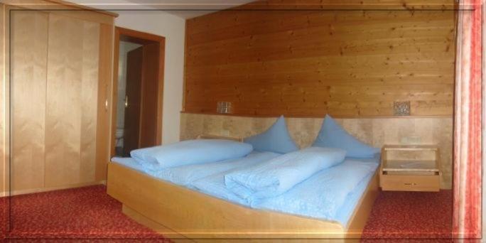 Pension Kristall Нойштіфт-ім-Штубайталь Номер фото